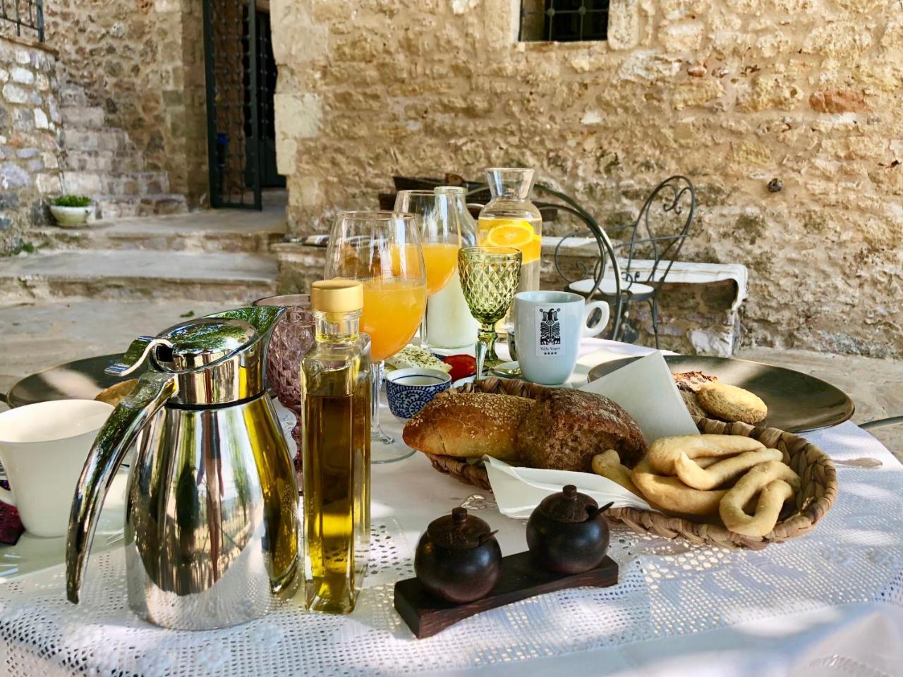 Villa Vager Mani Hotel Kalamata Eksteriør billede