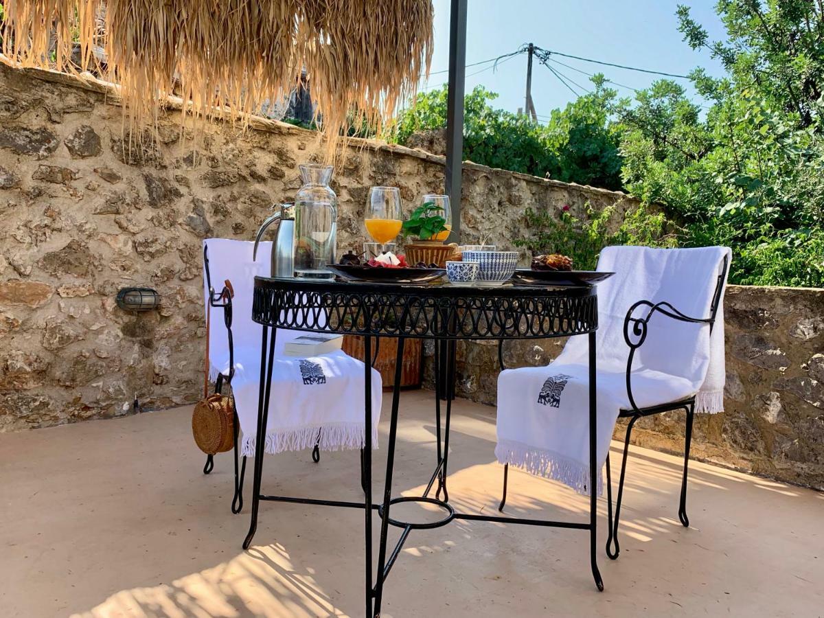 Villa Vager Mani Hotel Kalamata Eksteriør billede